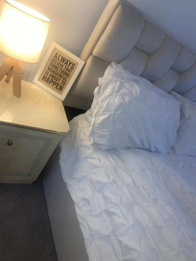Lovely 1 Bedroom In London City By The Riverthames Barking  0*, Barking (Greater London)